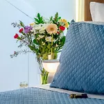 The 7 Hotel, Suites, Studios & Apartments