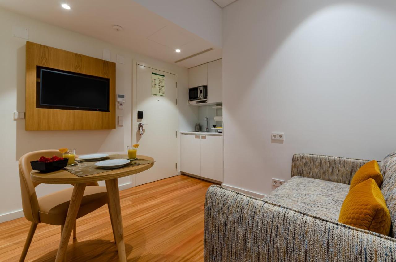 The 7 Hotel, Suites, & 3* Lisboa